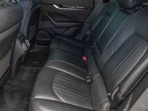 Used 2021 Maserati Levante S image 33