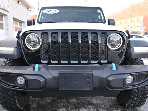 Used 2023 Jeep Wrangler Unlimited w/ Cold Weather Group image 10