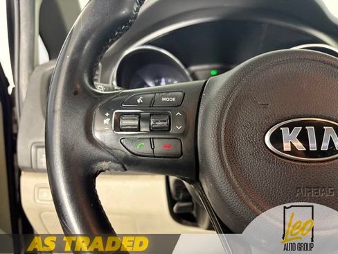 Used 2016 Kia Sedona LX w/ LX Essentials Premium Package FWD image 16