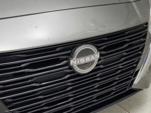 Used 2024 Nissan Altima 2.5 SV FWD image 28
