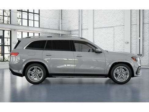 New 2026 Mercedes-Benz GLS 450 4MATIC image 16