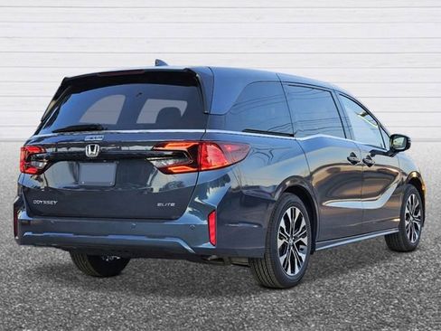 New 2026 Honda Odyssey Elite image 3