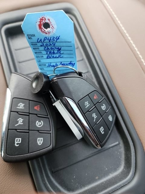 Used 2024 Chevrolet Tahoe High Country AWD/4WD image 40