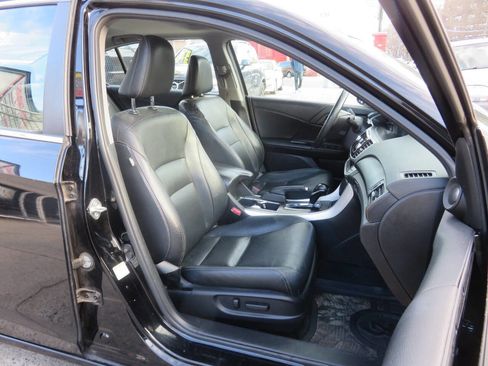 Used 2014 Honda Accord EX-L image 11
