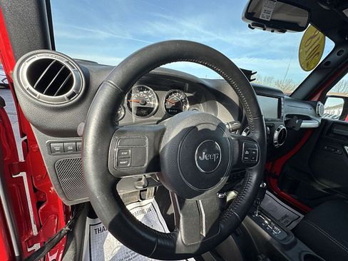 Used 2018 Jeep Wrangler Unlimited Rubicon image 10