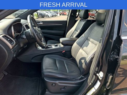 Used 2016 Jeep Grand Cherokee Limited AWD/4WD image 16