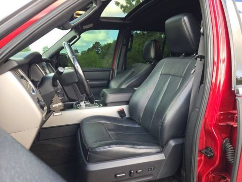 Used 2017 Ford Expedition Limited w/ Equipment Group 301A RWD image 14