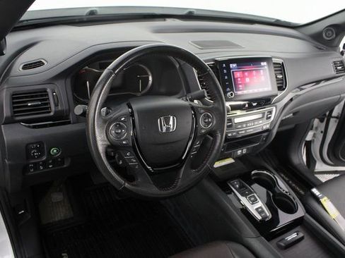 Used 2023 Honda Ridgeline Black Edition image 9