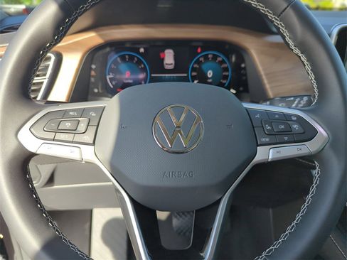New 2026 Volkswagen Atlas SE image 41