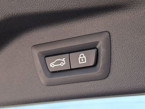 Used 2022 BMW X7 xDrive40i w/ Premium Package image 35