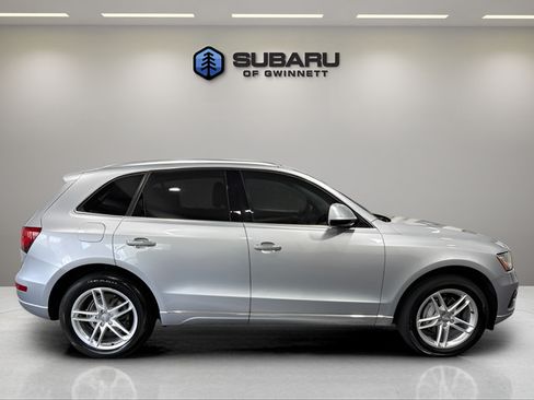 Used 2016 Audi Q5 2.0T Premium Plus w/ Technology Package AWD/4WD image 6