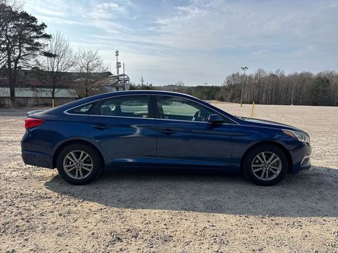 Used 2015 Hyundai Sonata SE image 5