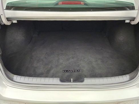 Used 2023 Hyundai Elantra Limited FWD image 23