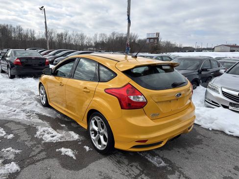 Used 2013 Ford Focus ST FWD image 8