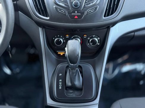 Used 2015 Ford Escape S FWD image 17