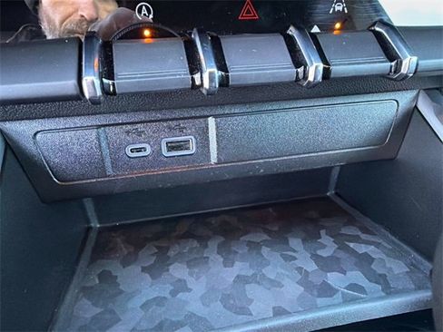 Used 2025 Chevrolet Colorado W/T w/ WT Custom Package image 24