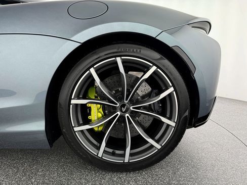 Used 2023 McLaren Artura image 29