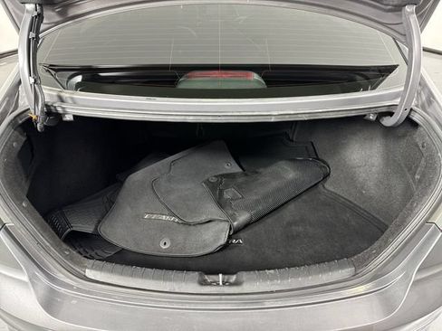 Used 2017 Hyundai Elantra Limited w/ Limited Ultimate Package 05 FWD image 31
