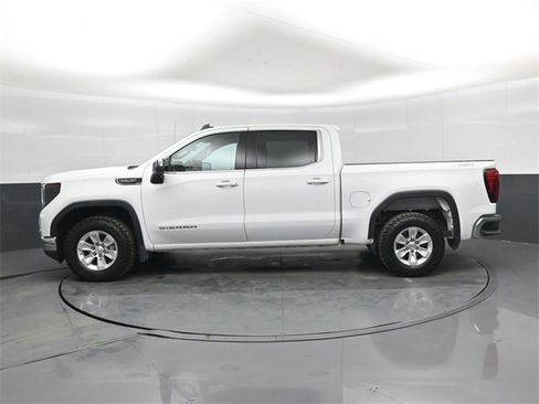 Used 2023 GMC Sierra 1500 SLE image 7