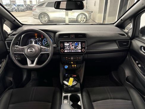 Used 2024 Nissan Leaf SV Plus image 19
