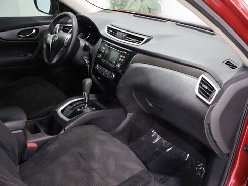Used 2016 Nissan Rogue S AWD/4WD image 9