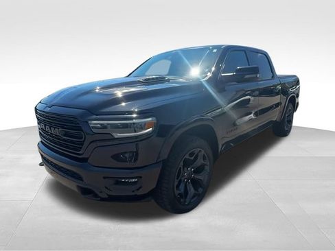 Used 2024 RAM 1500 Limited w/ Night Edition AWD/4WD image 4