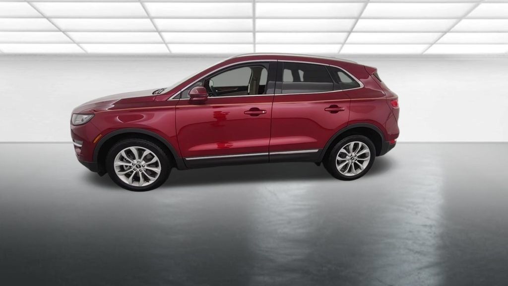 Used 2019 Lincoln MKC Select w/ Select Plus Package AWD/4WD image 3