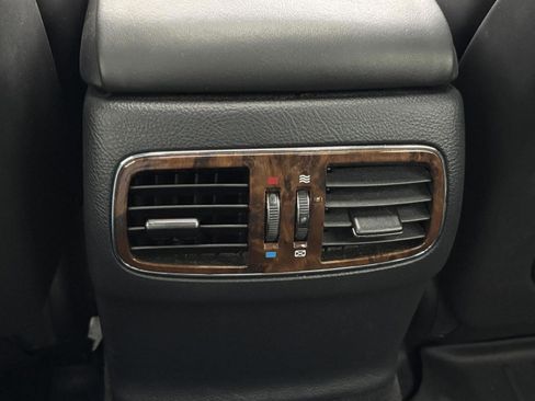 Used 2009 Hyundai Genesis 4.6 w/ Technology Pkg 5 image 31