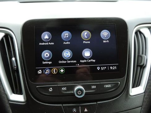 Used 2022 Chevrolet Malibu LS image 21