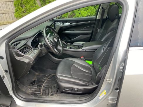 Used 2017 Buick LaCrosse Essence w/ Sun and Shade Package FWD image 10