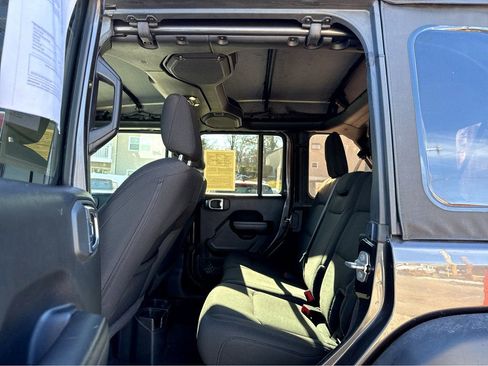 Certified 2021 Jeep Wrangler Unlimited Willys image 10