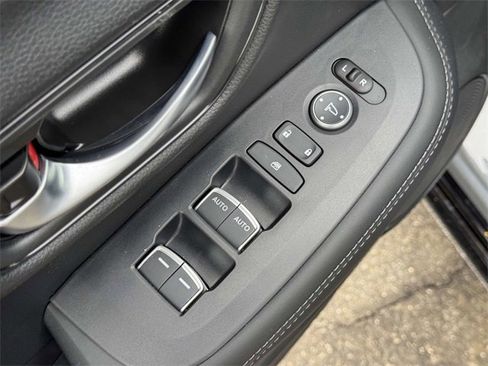 New 2026 Honda HR-V EX-L image 14