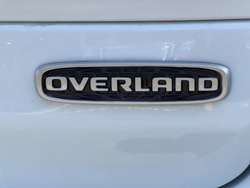 Used 2025 Jeep Grand Cherokee Overland w/ Adv Protech Group III AWD/4WD image 19