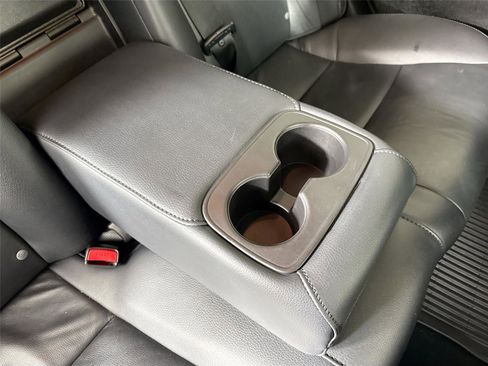 Used 2018 Toyota Avalon XLE Premium image 46