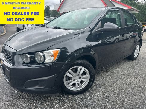 Used 2015 Chevrolet Sonic LT image 1