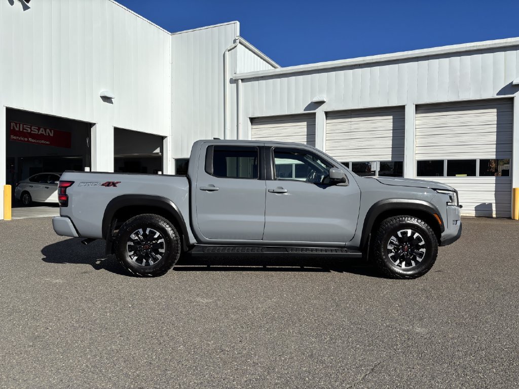 Used 2022 Nissan Frontier PRO-4X AWD/4WD image 8