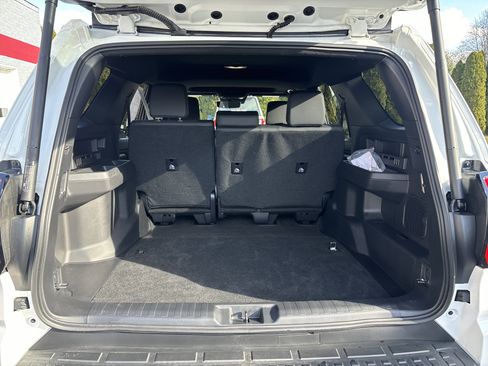 Used 2025 Toyota 4Runner TRD Off-Road Premium image 5