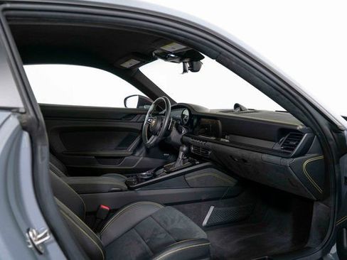 Used 2024 Porsche 911 GT3 image 24