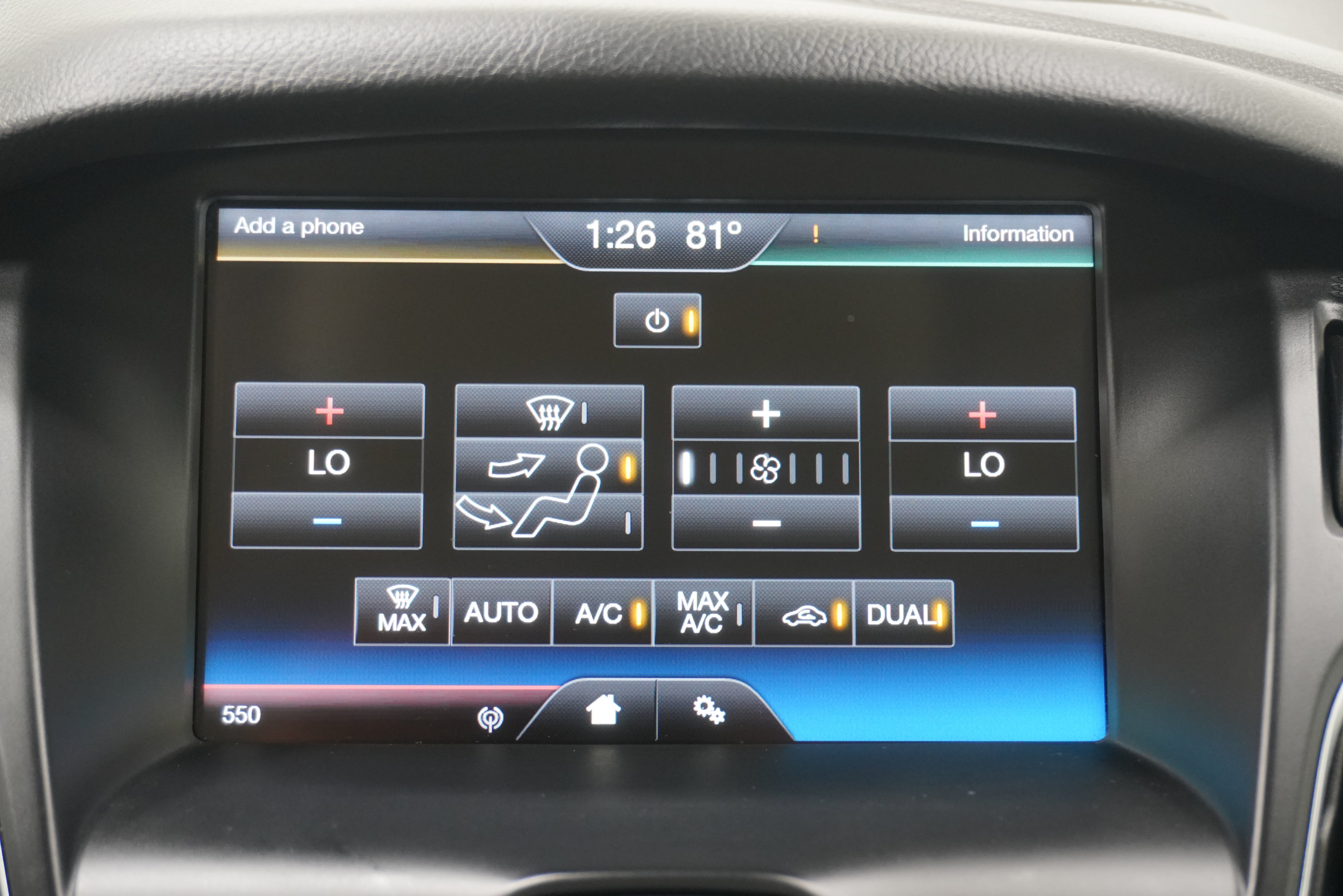 Used 2015 Ford Focus Titanium w/ Titanium Technology Package FWD image 19