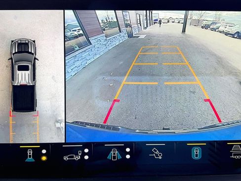 Used 2022 Chevrolet Silverado 1500 LT Trail Boss w/ LT Trail Boss Premium Package image 14