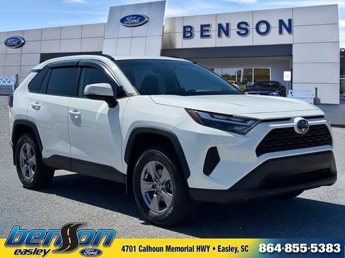 Used 2023 Toyota RAV4 XLE AWD/4WD image 1