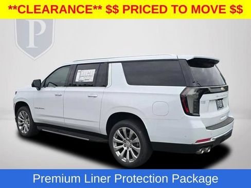 New 2026 Chevrolet Suburban Premier AWD/4WD image 11
