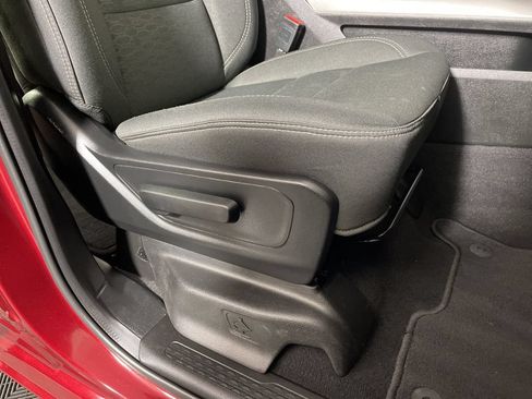 Used 2025 RAM 1500 Big Horn AWD/4WD image 25