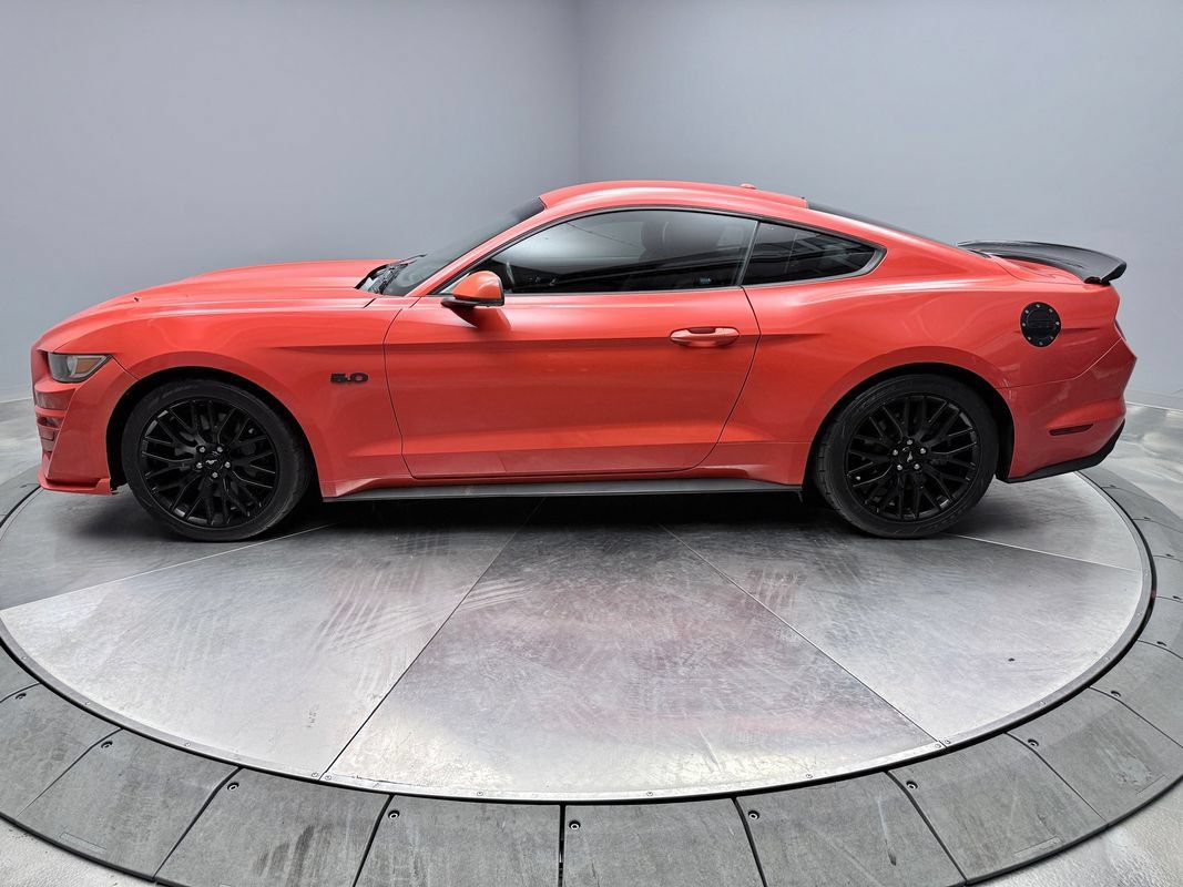 Used 2016 Ford Mustang GT Premium RWD image 8