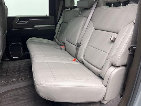 New 2026 GMC Sierra 2500 SLT w/ SLT Premium Package image 5