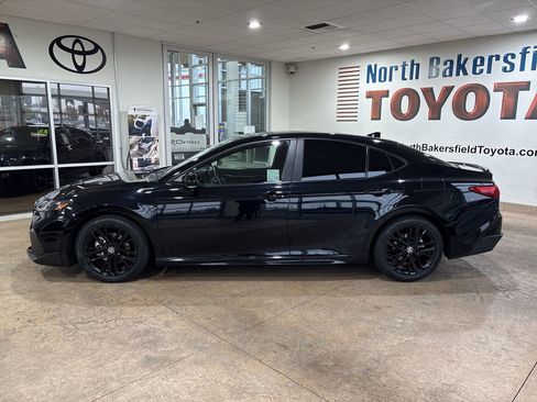 Used 2025 Toyota Camry LE image 7