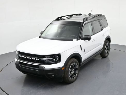 New 2025 Ford Bronco Sport Outer Banks w/ Outer Banks Tech Package+ image 19