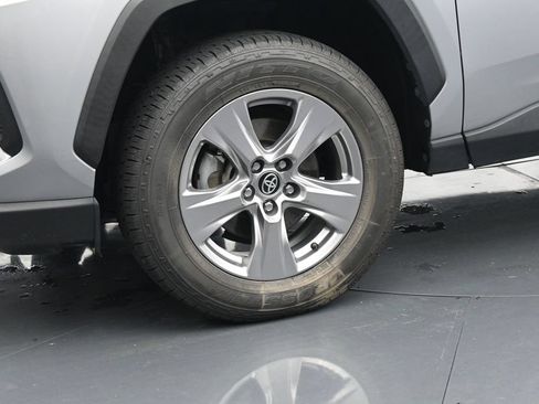 Used 2024 Toyota RAV4 XLE AWD/4WD image 12