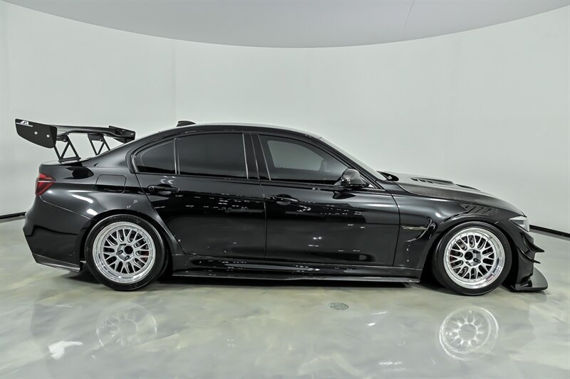 Used 2018 BMW M3 w/ Competition Package RWD image 11