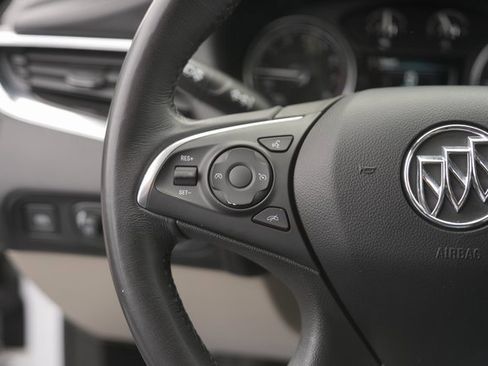 Used 2019 Buick Enclave Essence image 22